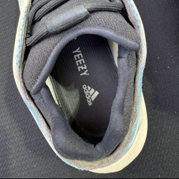 Yeezy 700v3 Kyanite (adidas) 6.5 Mens / 8 womens - Picture 2 of 7